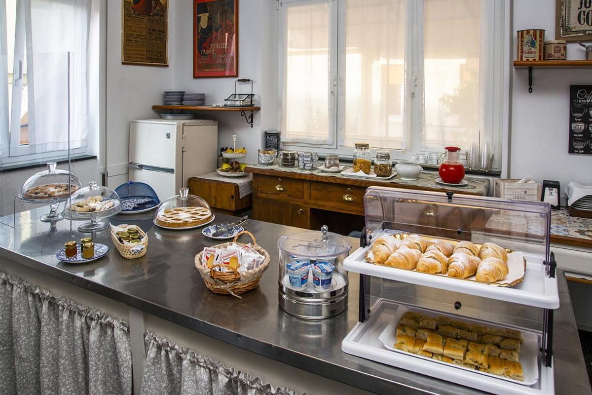 B&B Hotel Costa Azzurra 스포토르노 외부 사진